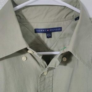 Tommy Hilfiger.  Men's long sleeve. 16 1/2. 34-35